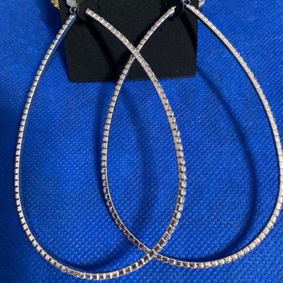 Guess Silver Pave XL Teardrop Pierced Earrings - Picture 2 of 3